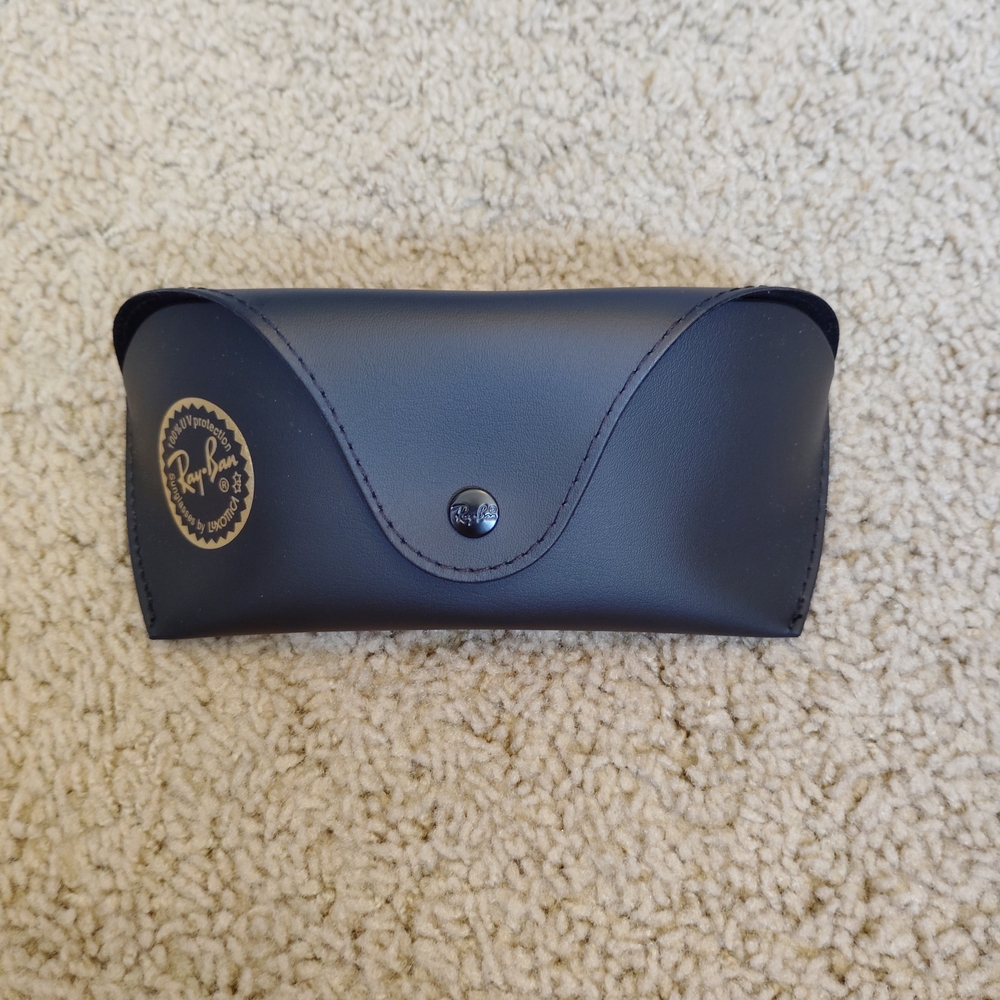 NEW Ray-Ban Black Leather Glasses Case